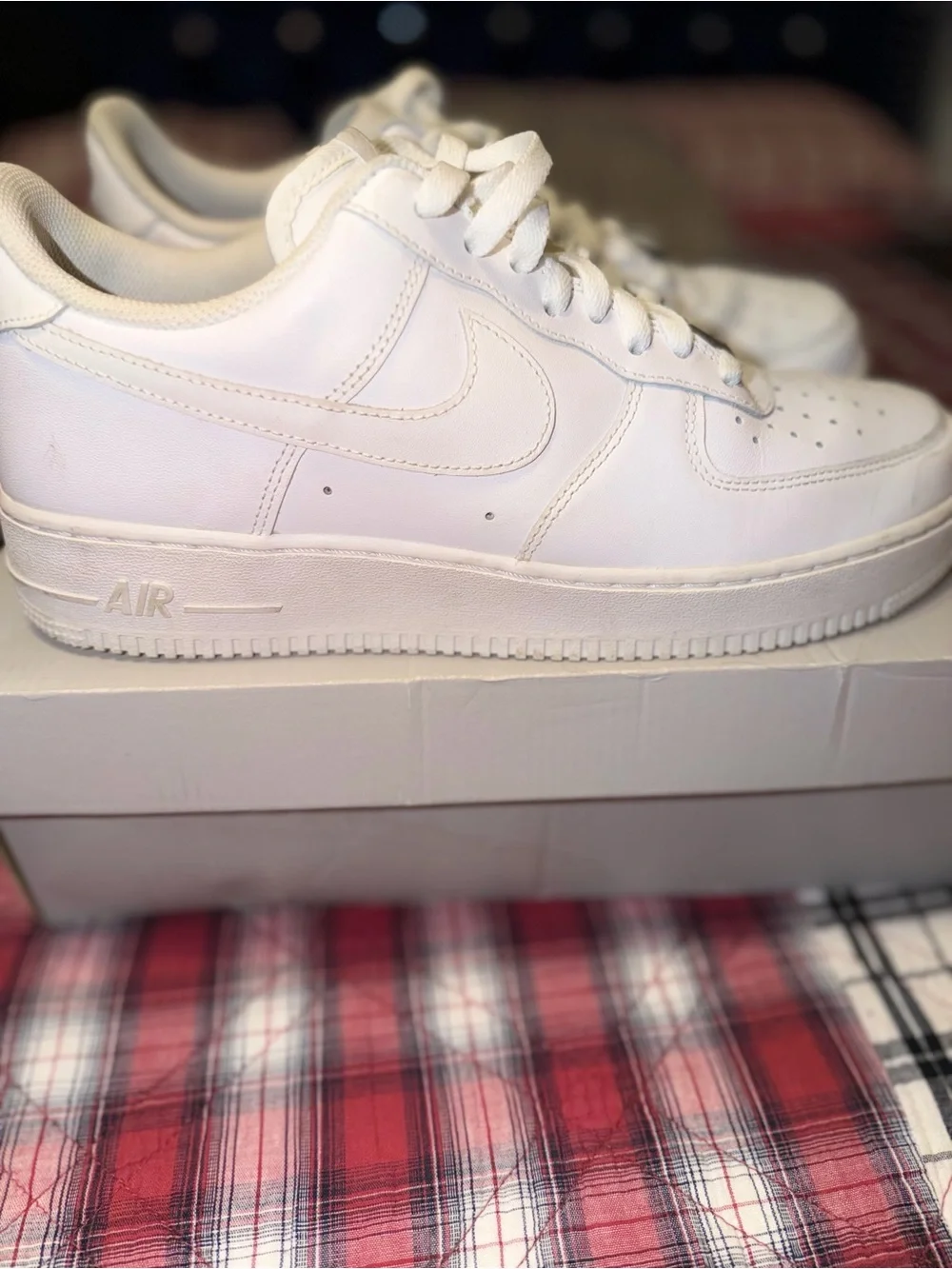 Nike White Low-Top Men's Sneakers